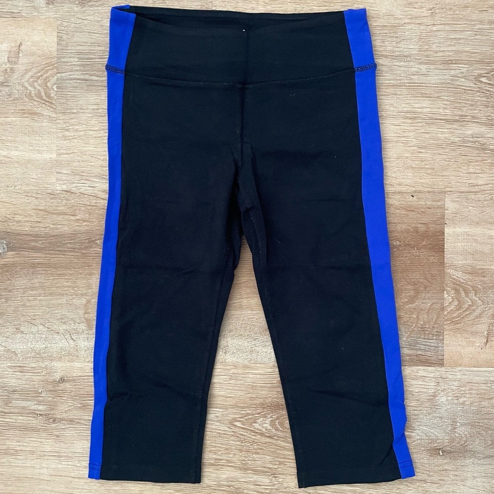 ALO Yoga Color Blocked Airbrush Capri- Small
